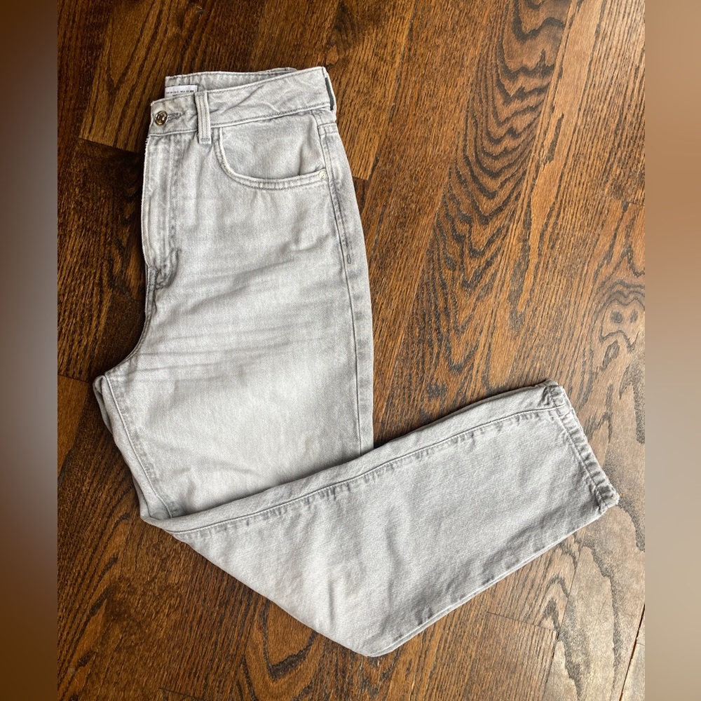 *SOLD* Zara Jeans